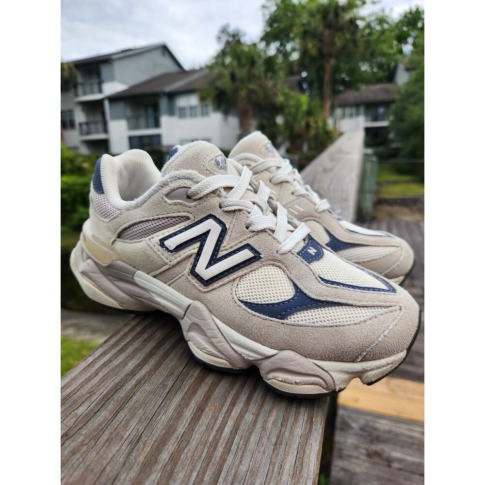 New Balance 9060 Little Kids' Lace Leather Beige Cream Sneakers Shoes Size 2 - Picture 5 of 15